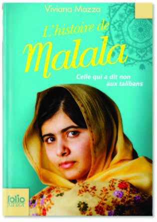 Illustration de la couverture de l’ouvrage L’histoire de Malala : Celle qui a dit non aux talibans qui représente le portrait de la jeune femme sur un fond turquoise.