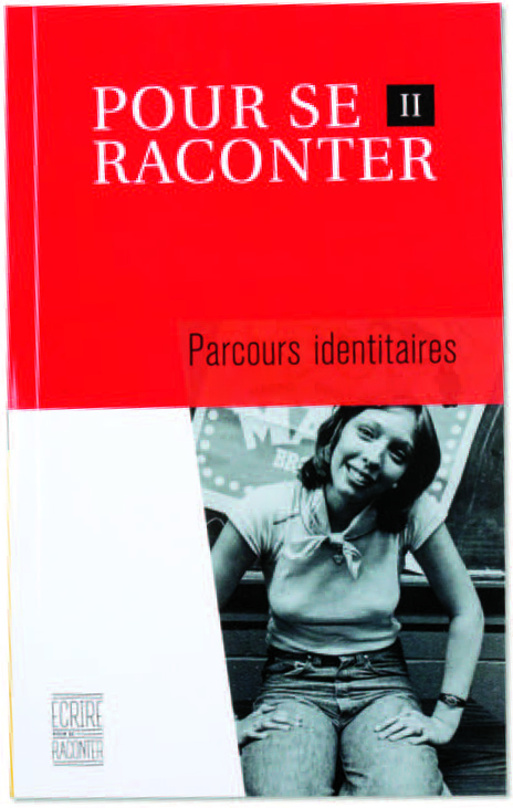 Illustration de la couverture du recueil Pour se raconter II. Parcours identitaires qui représente une jeune fille souriante assise.