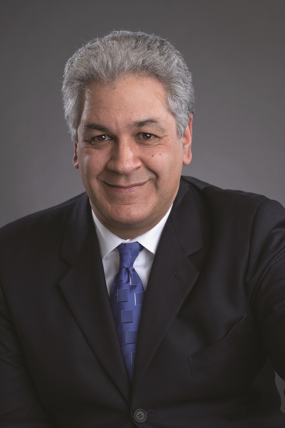 Photo du nouveau membre du conseil Bob Cooper, enseignant agréé de l'Ontario.